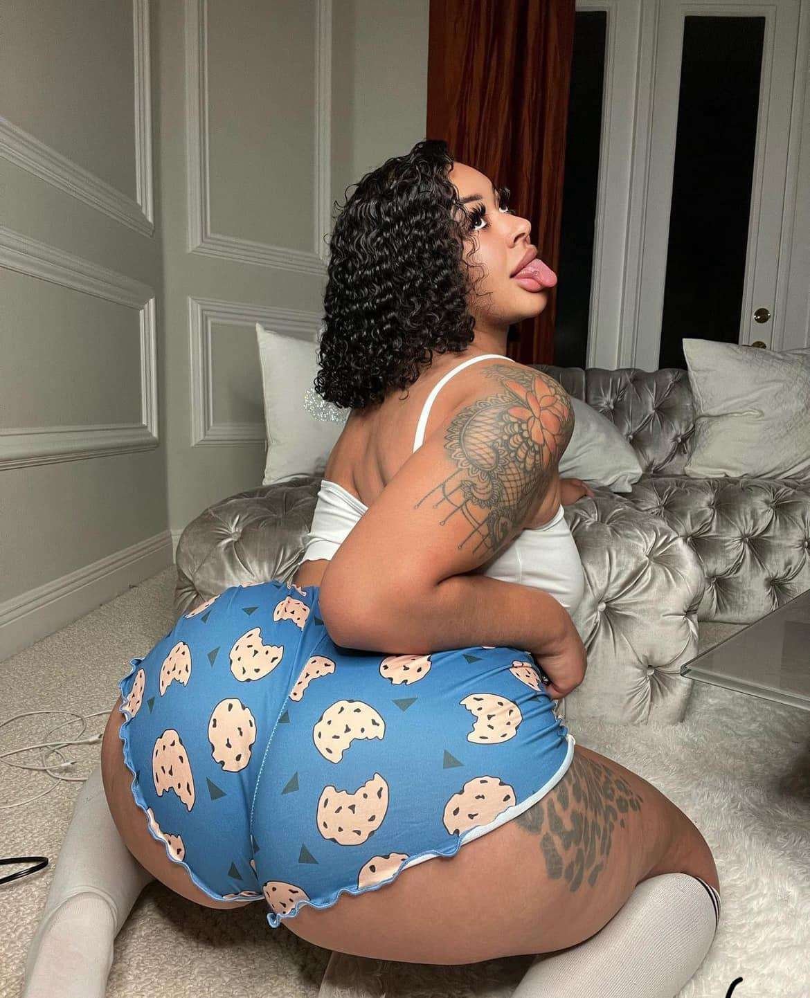 Big behinds #A6r5gzLK
