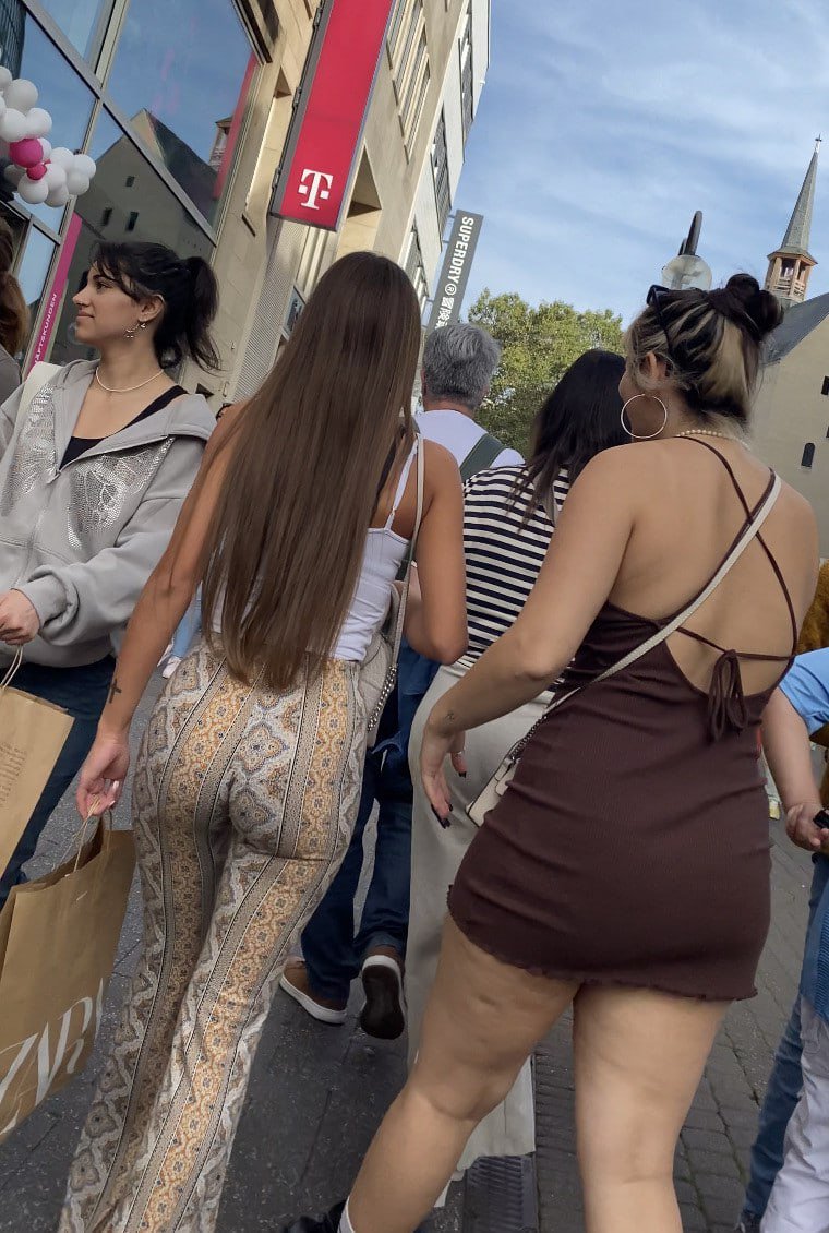 O Bunda Gostosa dessa Loirinha toda apertadinha #gJwkrruI