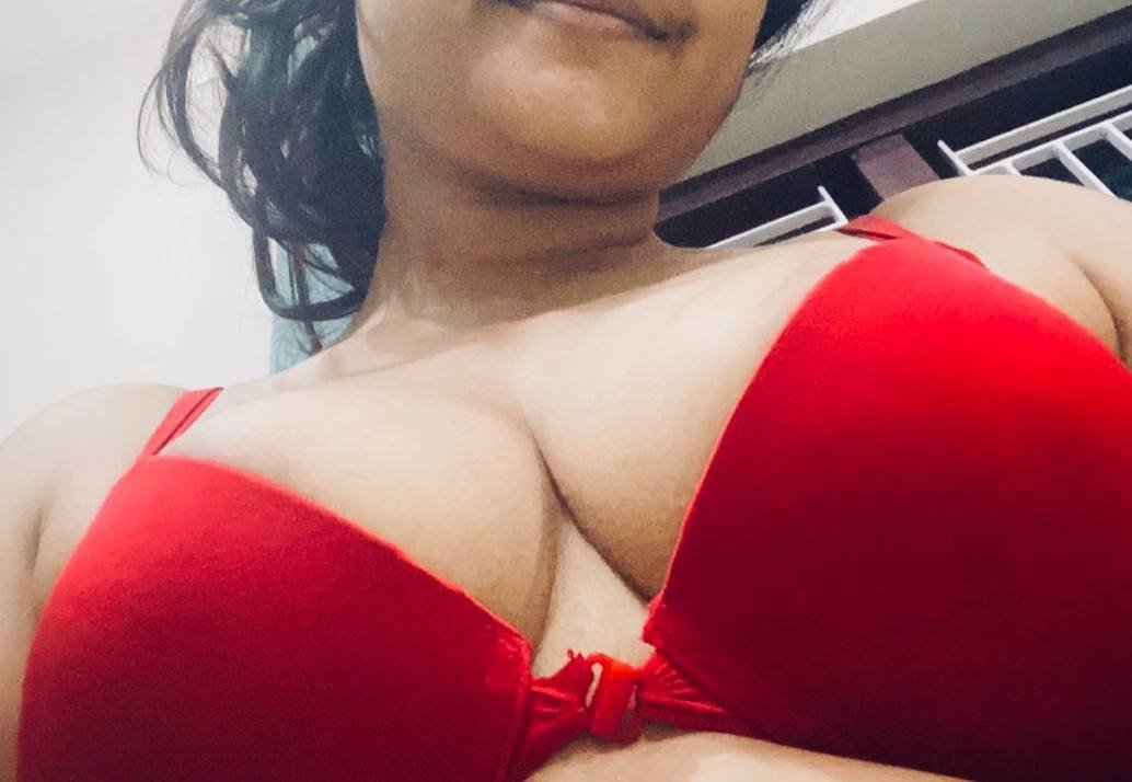 Sarah 25 yo slutty unaware indian muslim wife #3CJyZJ8H