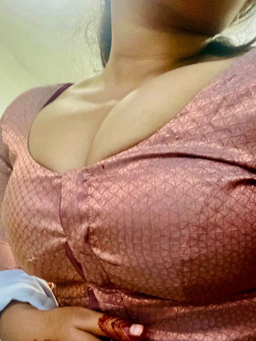 Sarah 25 yo slutty unaware indian muslim wife #98Pls3BS