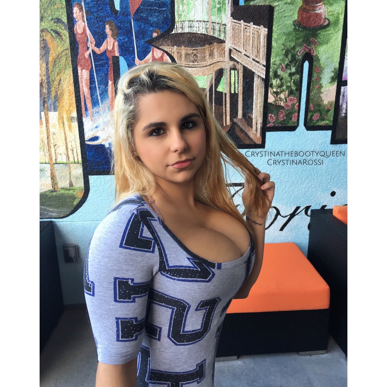 Krystina #vH9m8DOL