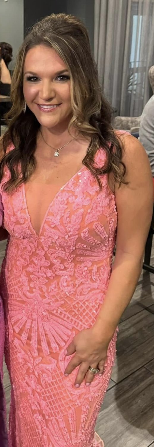 I like my sales reps the same as I like most women, cute with huge tits just like Kassi #s6siXP9E