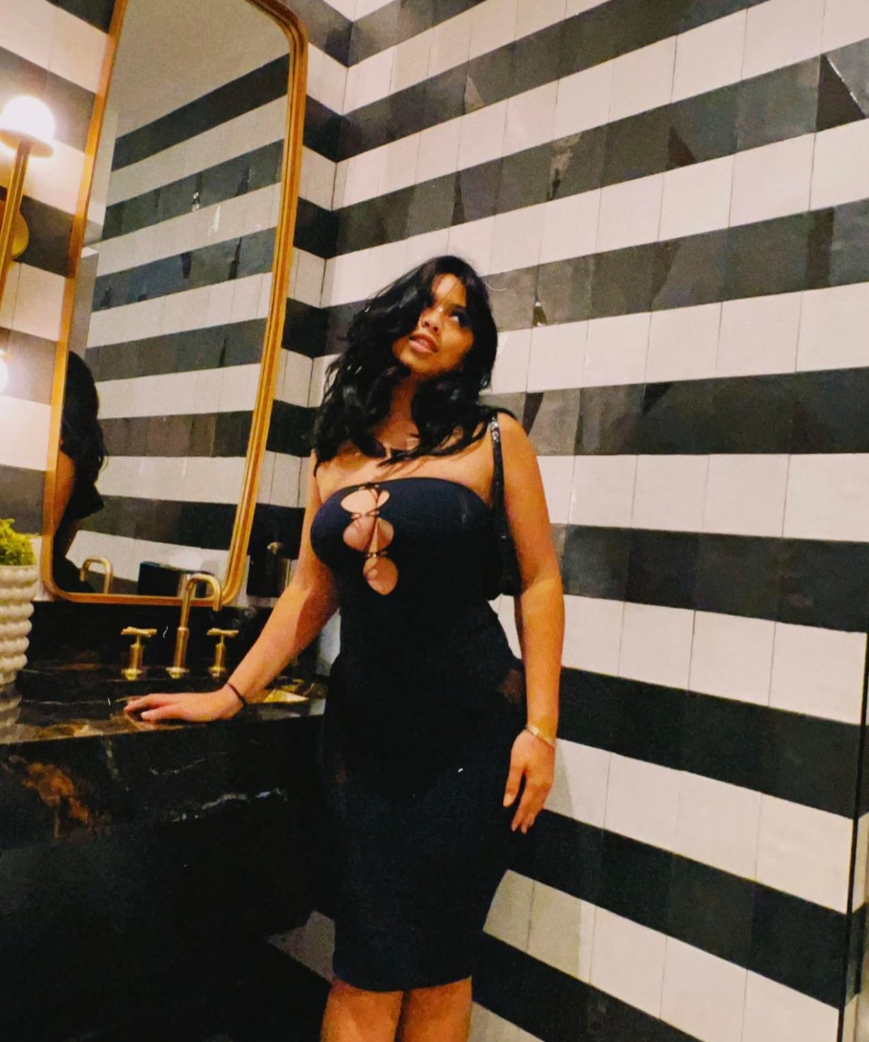 Absolute fuckin baddie #wJ65B7Jq